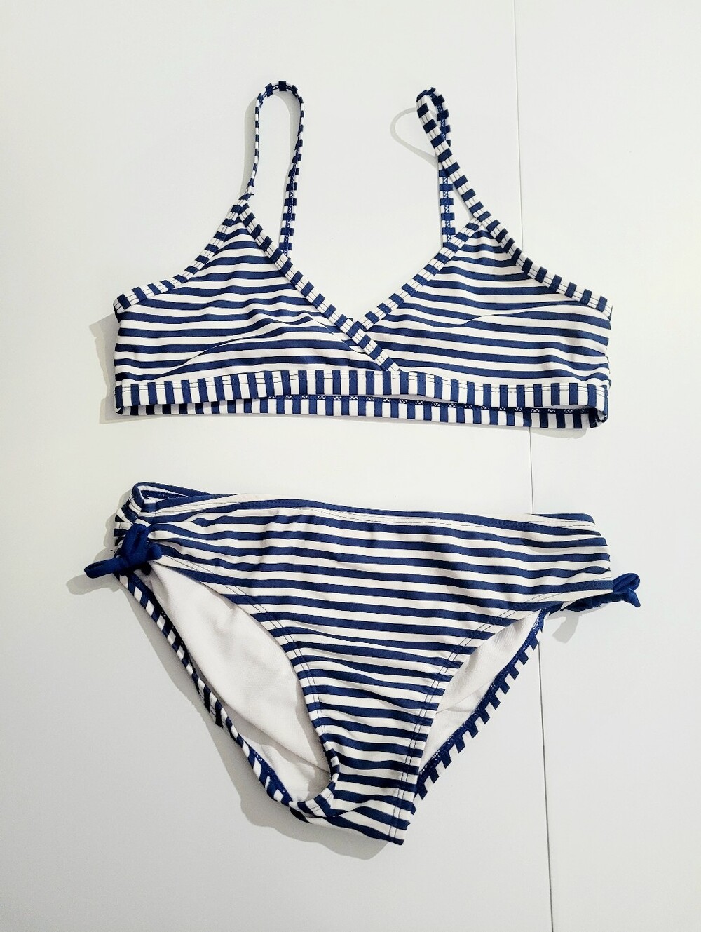 Tommy Bahama Bikini Set Size 12 Blue White Striped Swimwear Runs Small SEE PHOTO